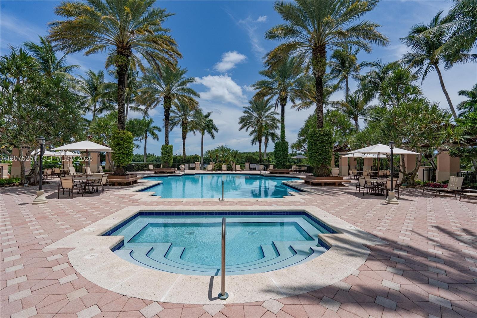 13626 Deering Bay Drive — photo 4