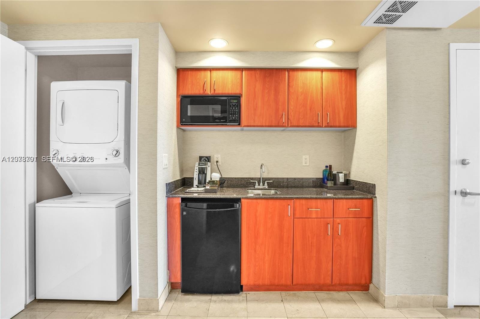 18001 Collins Avenue 917 — photo 5
