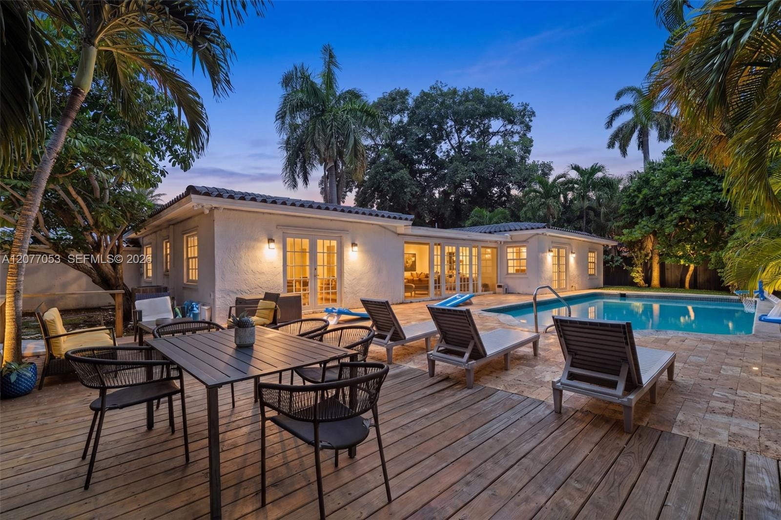 1308 Seabreeze Boulevard — photo 2