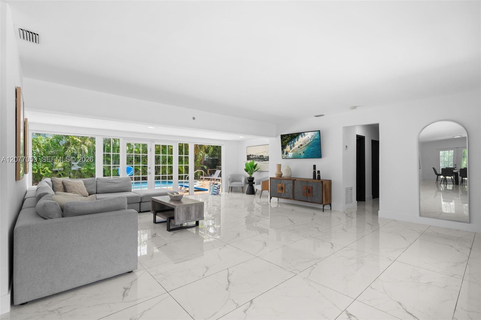 1308 Seabreeze Boulevard — photo 3