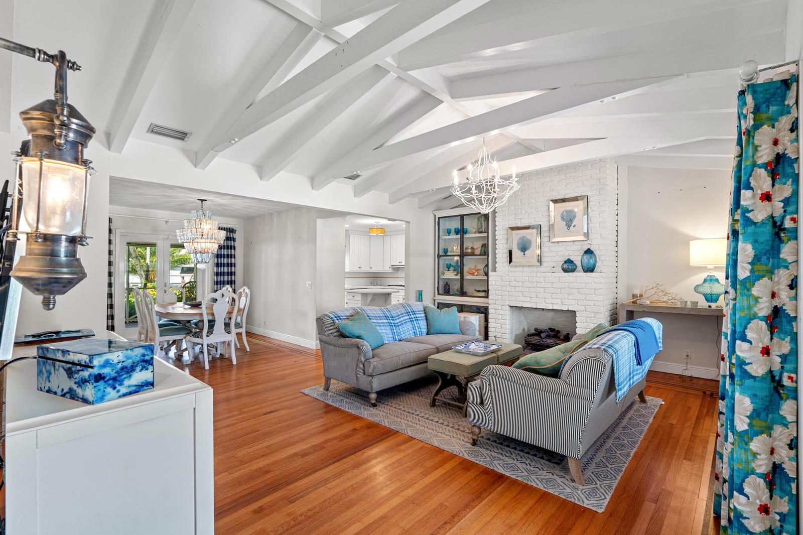 627 Solar Isle Drive — photo 7