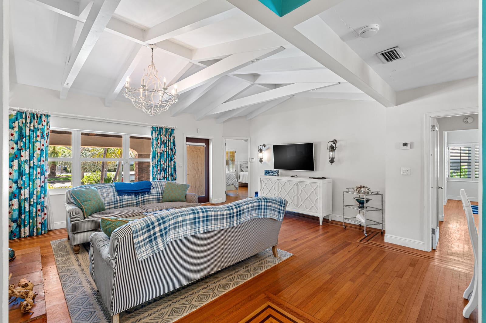 627 Solar Isle Drive — photo 10