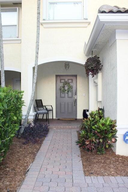 13394 Georgian Court — photo 2