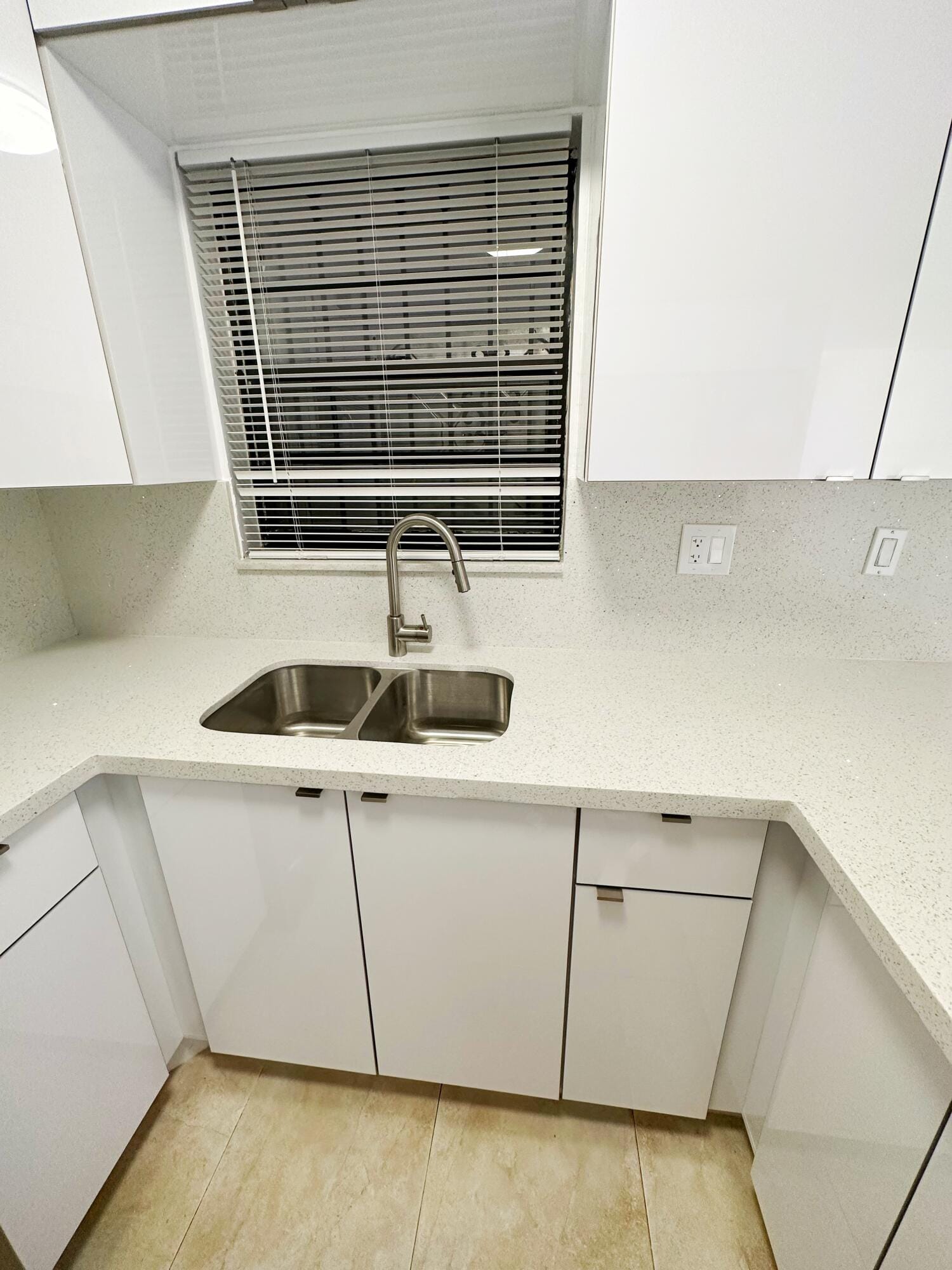 1701 W 42ND Place 43, Hialeah, FL 33012 photo 11