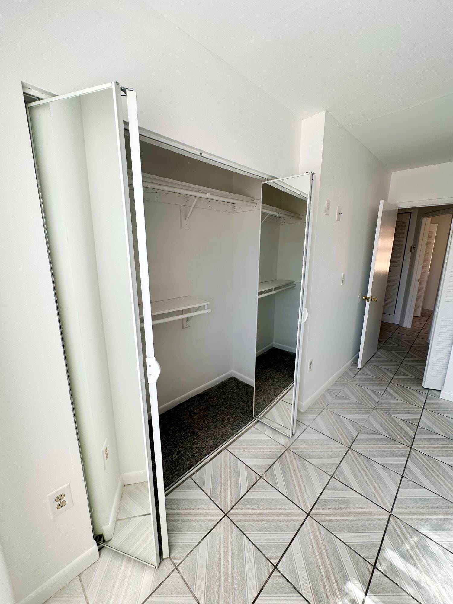 1701 W 42ND Place 43, Hialeah, FL 33012 photo 15
