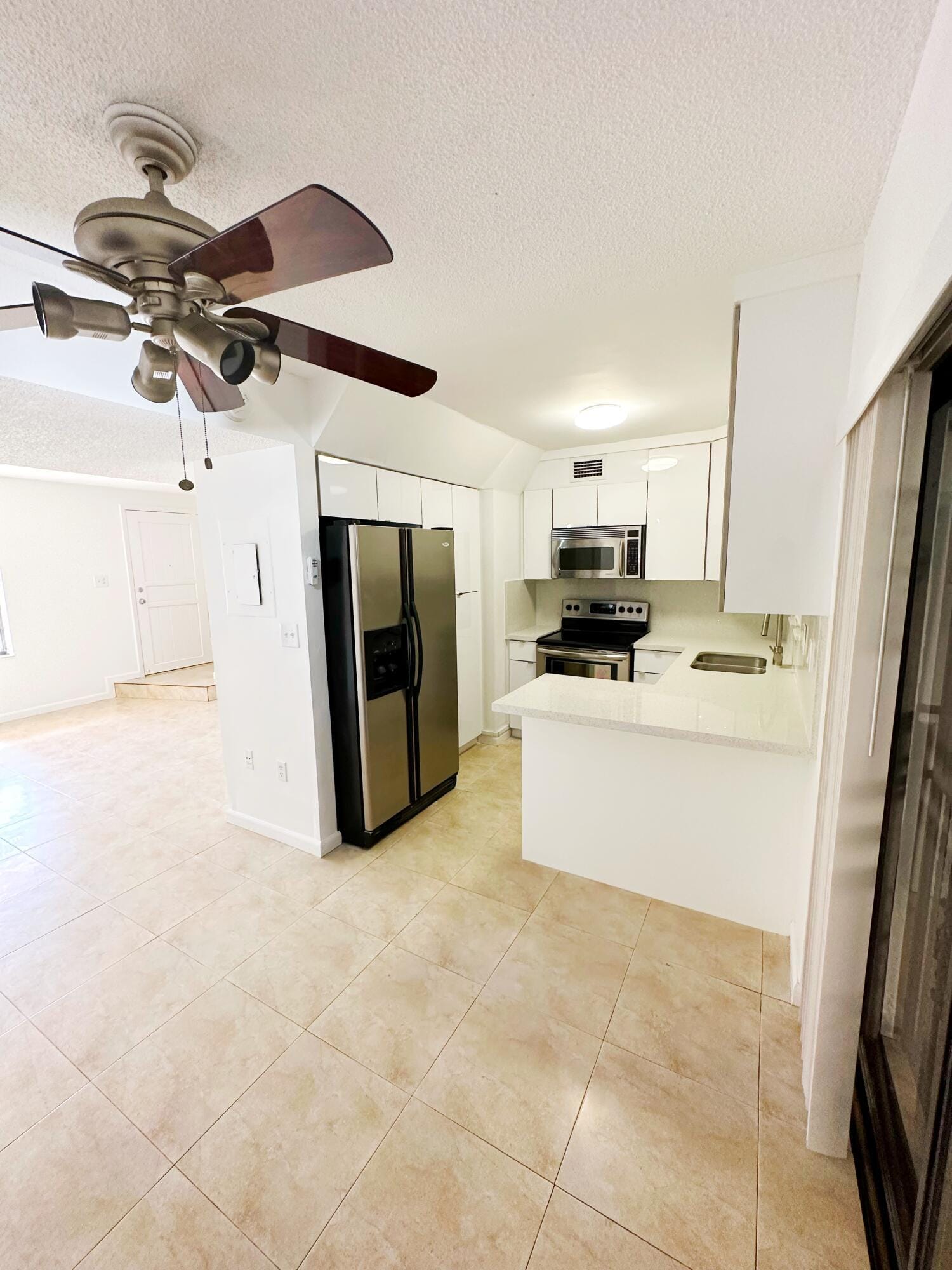 1701 W 42ND Place 43, Hialeah, FL 33012 photo 7