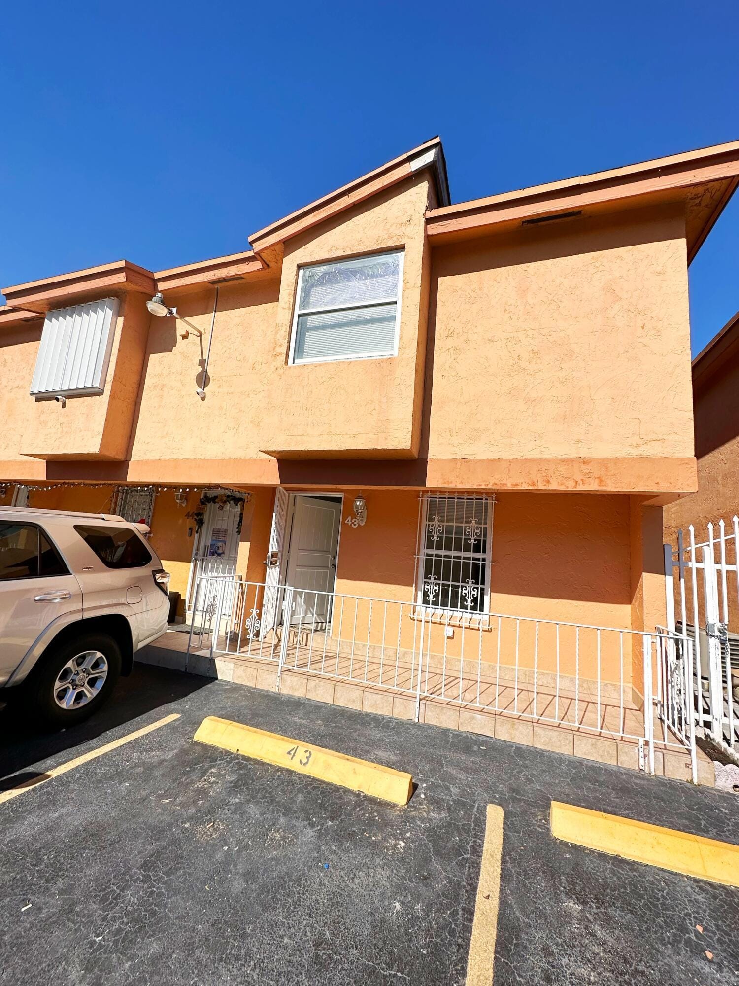 1701 W 42ND Place 43, Hialeah, FL 33012