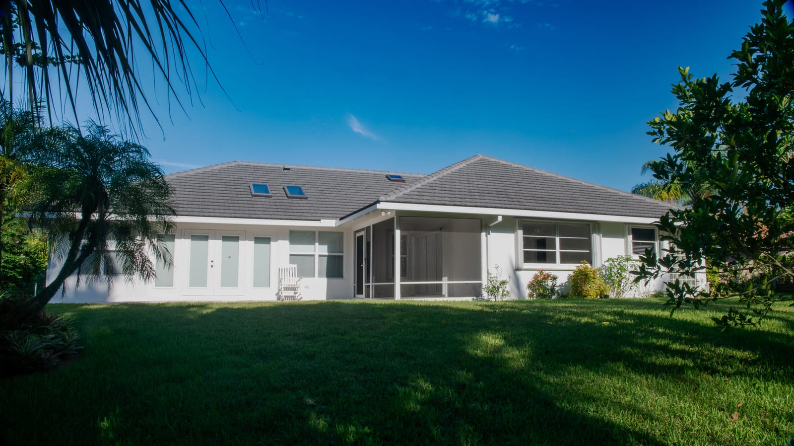 4185 SE FAIRWAY Court — photo 2