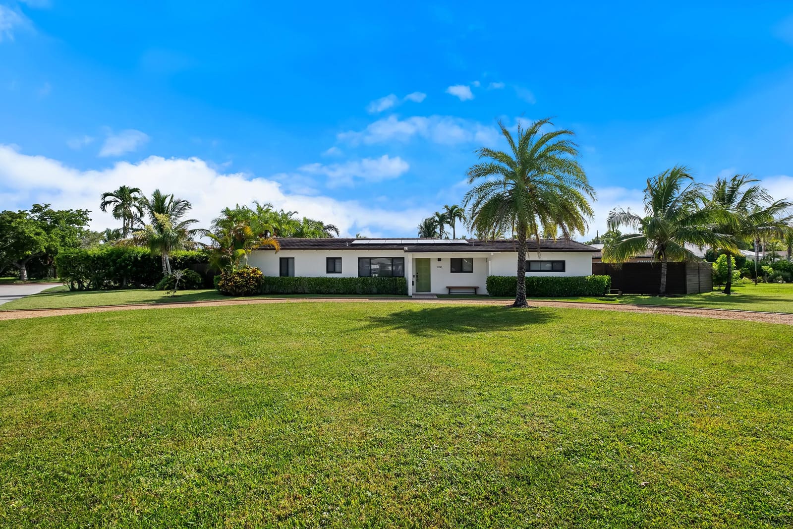 310 Orange Way — photo 3