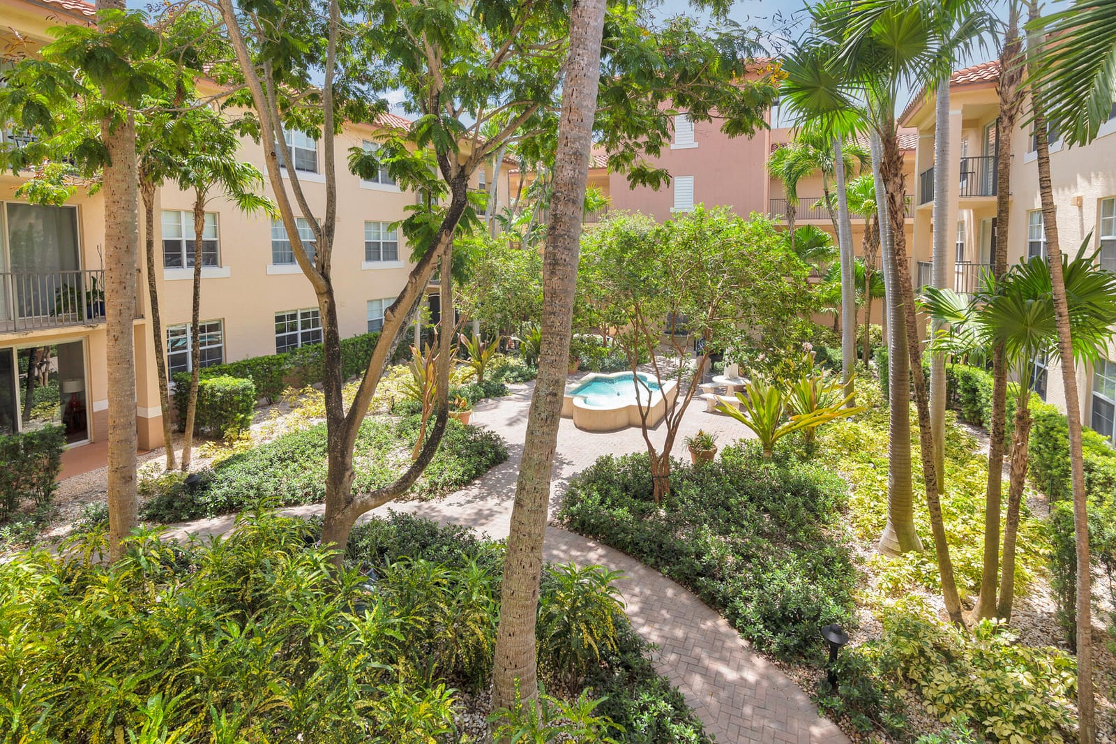 1805 N FLAGLER Drive 206