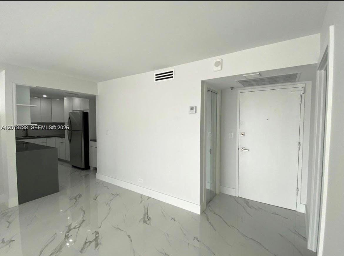 6039 Collins Avenue CU -1033 — photo 4