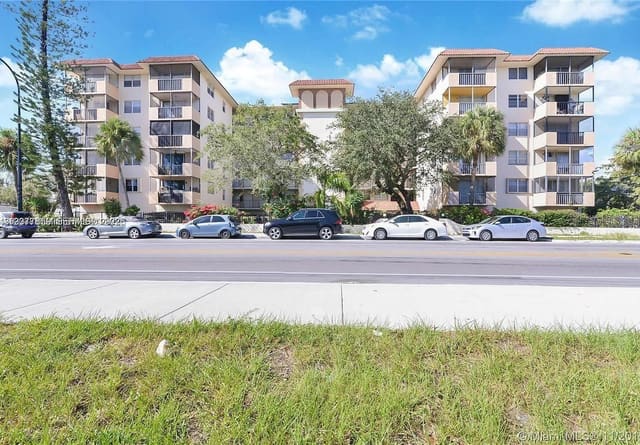 12590 NE 16th Avenue 502, North Miami, FL 33161