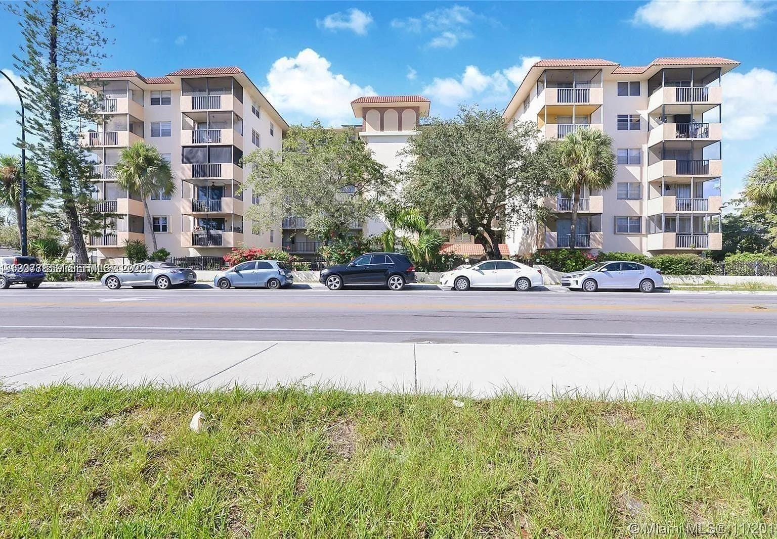 12590 NE 16th Avenue 502, North Miami, FL 33161
