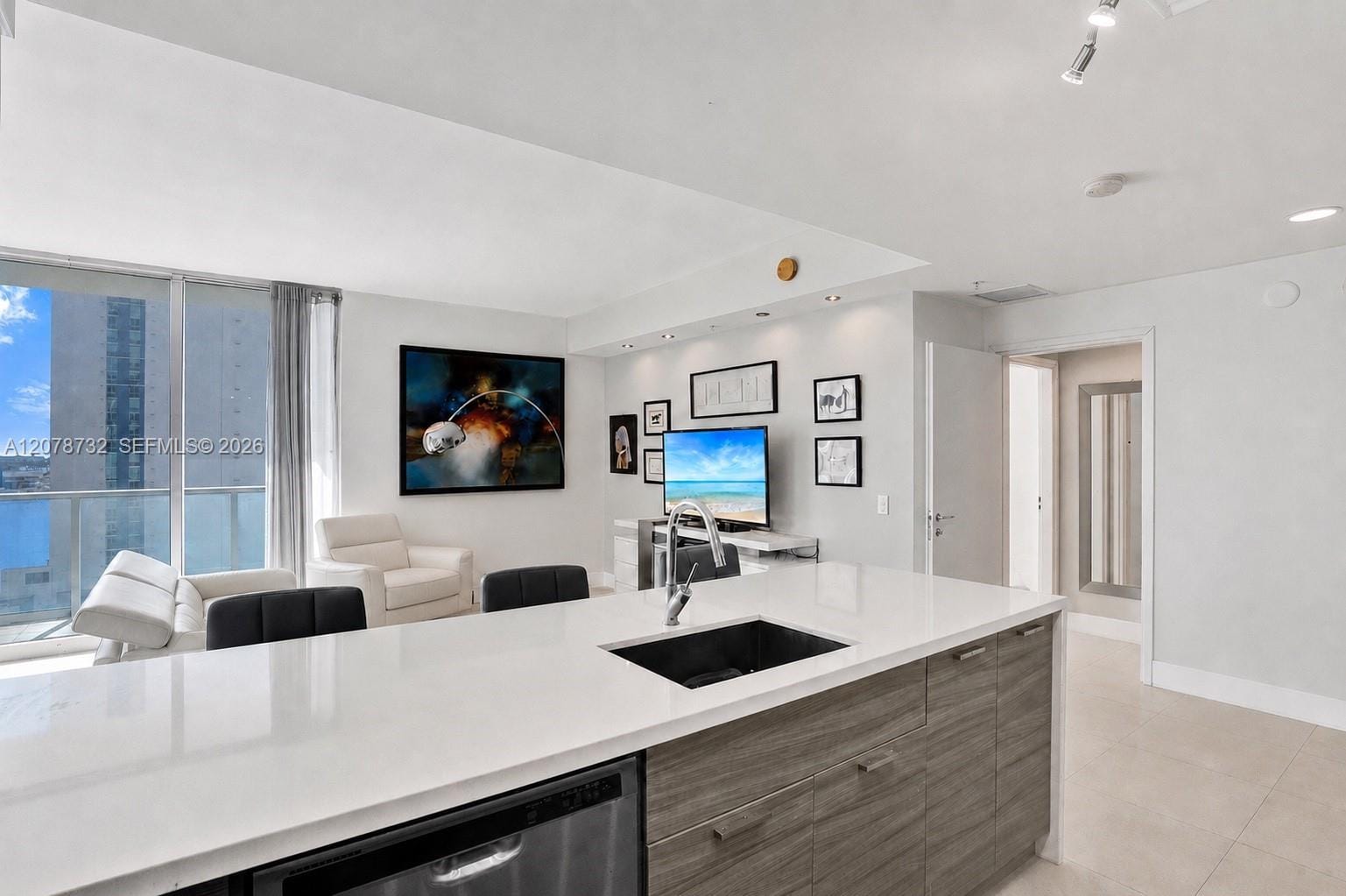 300 S Biscayne Boulevard T-1816 — photo 11
