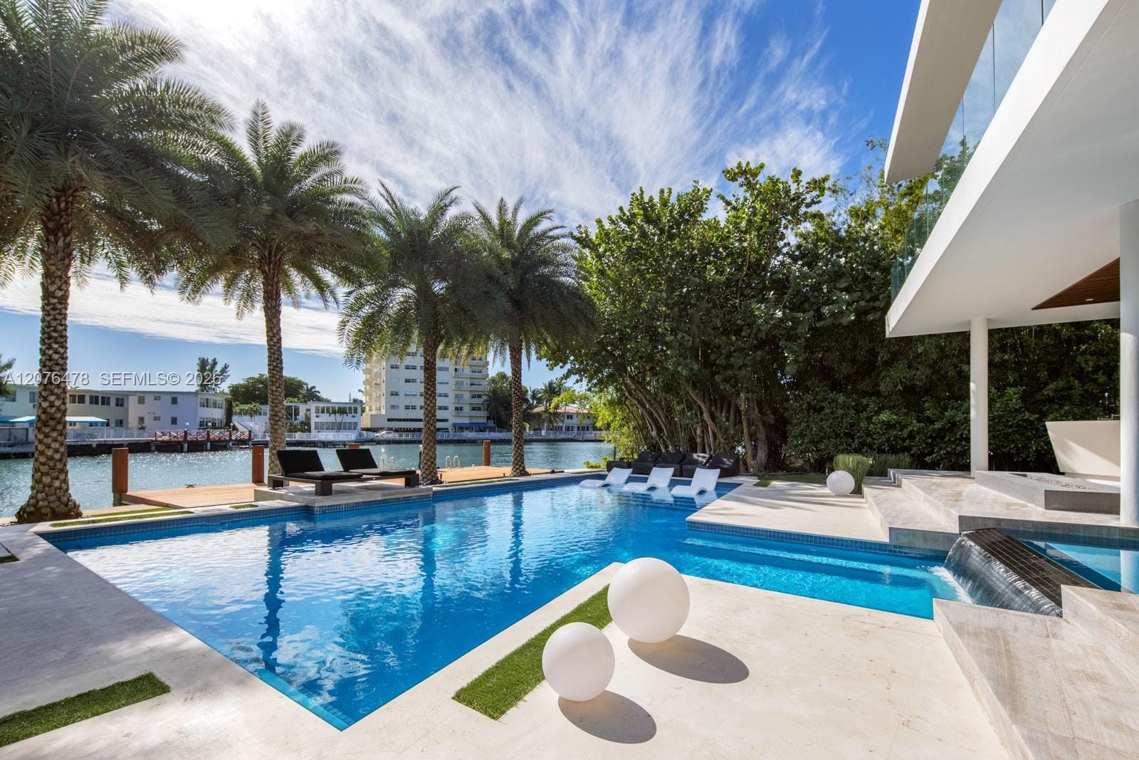 528 Lakeview Court, Miami Beach, FL 33140 photo 25