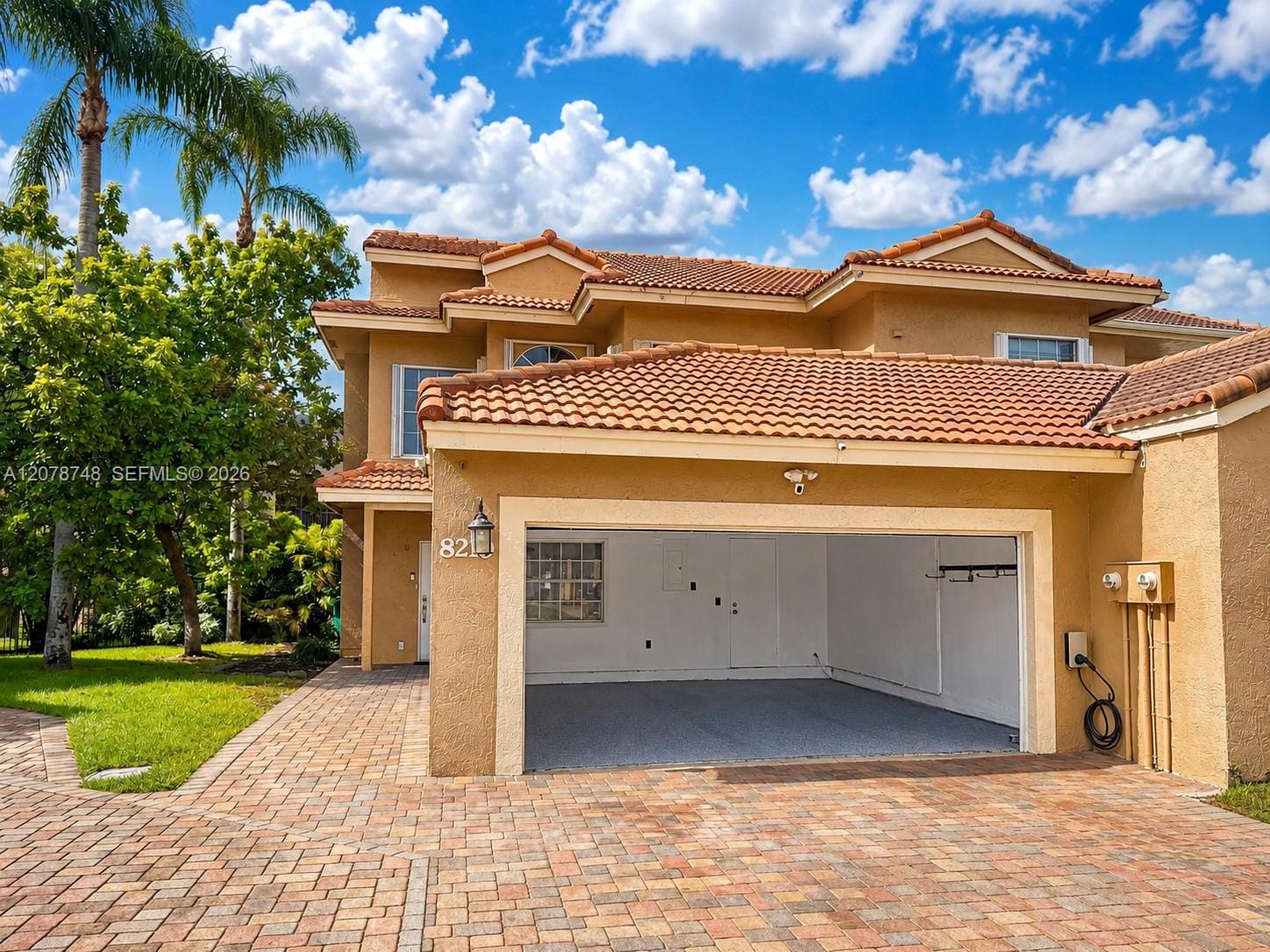 8210 NW 191st Lane 19L, Hialeah, FL 33015