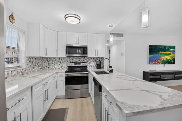 352 Brittany H, sold in Kings Point Brittany Condos, Delray Beach, FL