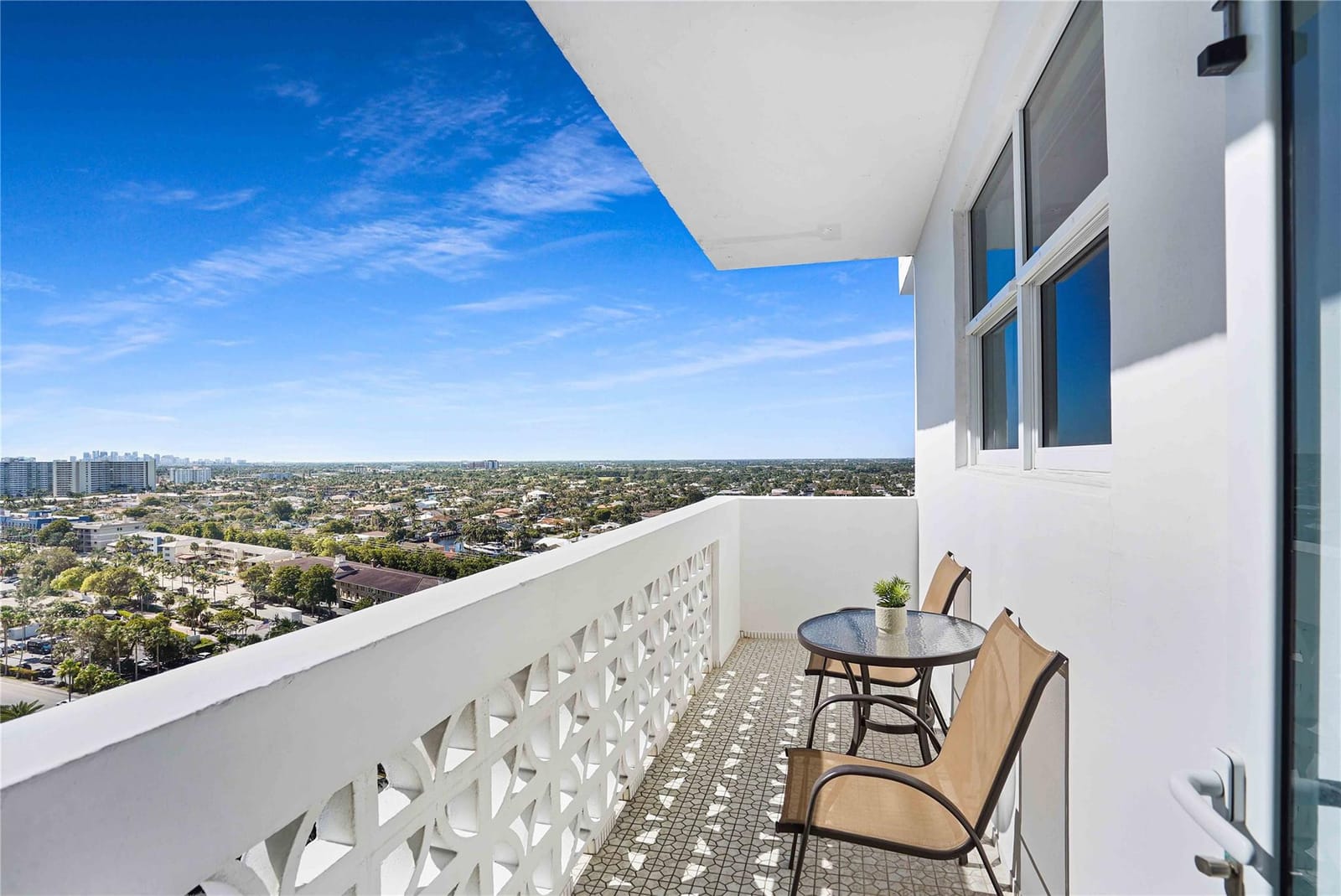 4250 GALT OCEAN Drive PHB — photo 2