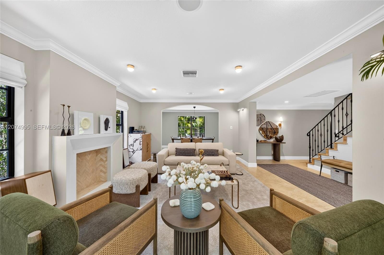 1043 Alfonso Avenue — photo 4
