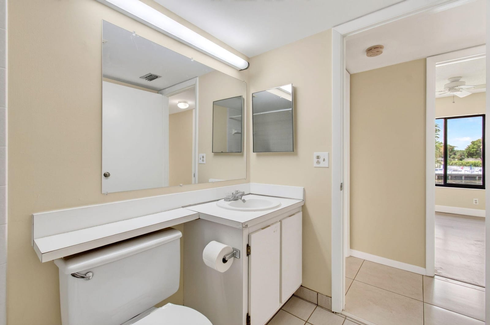 1010 Green Pine Boulevard F2, West Palm Beach, FL 33409 photo 17