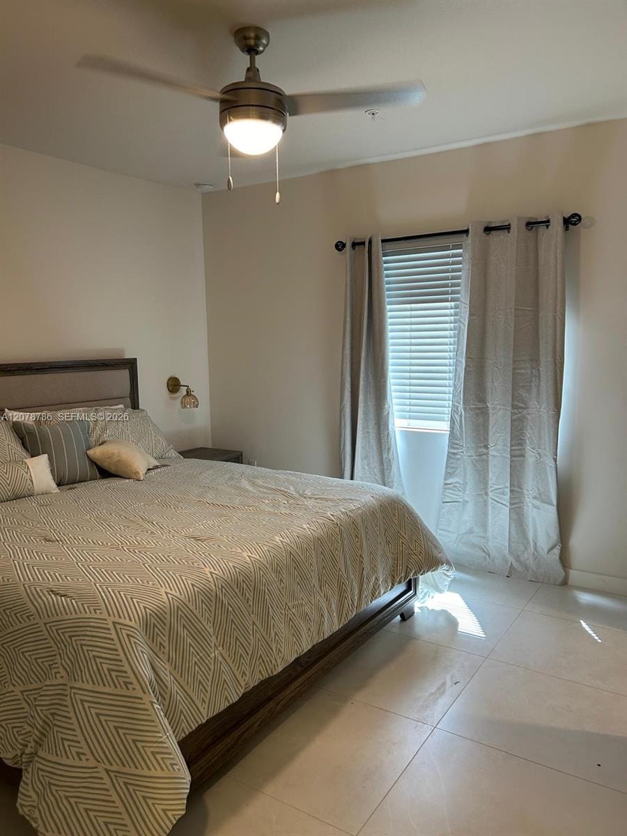 610 NE 2nd Street 304 — photo 12