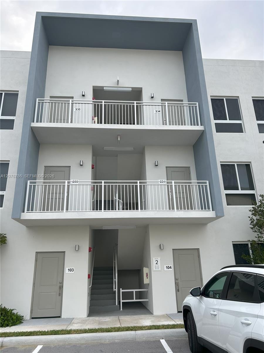 610 NE 2nd Street 304, Dania Beach, FL 33004