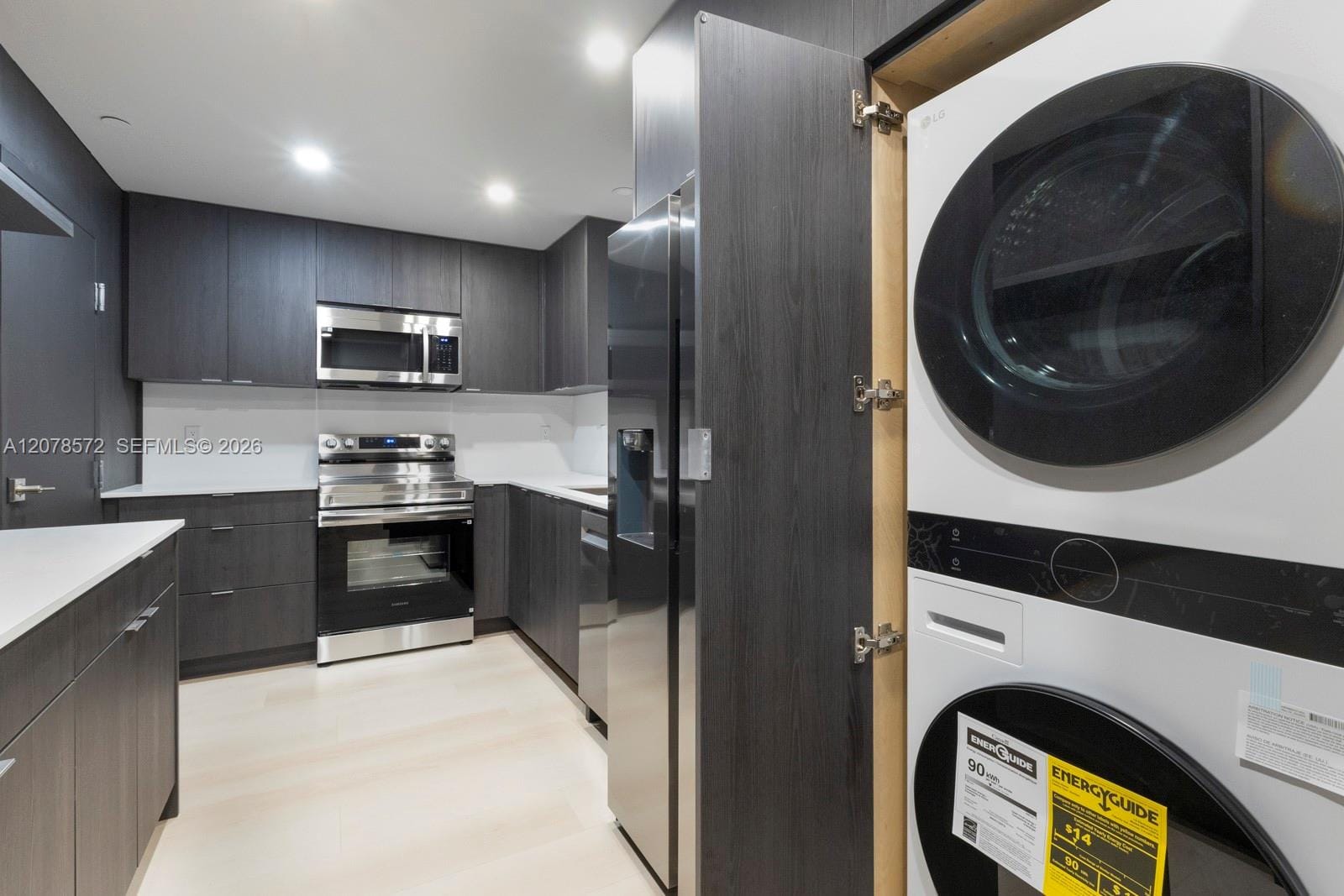 90 Edgewater Drive 224 — photo 7