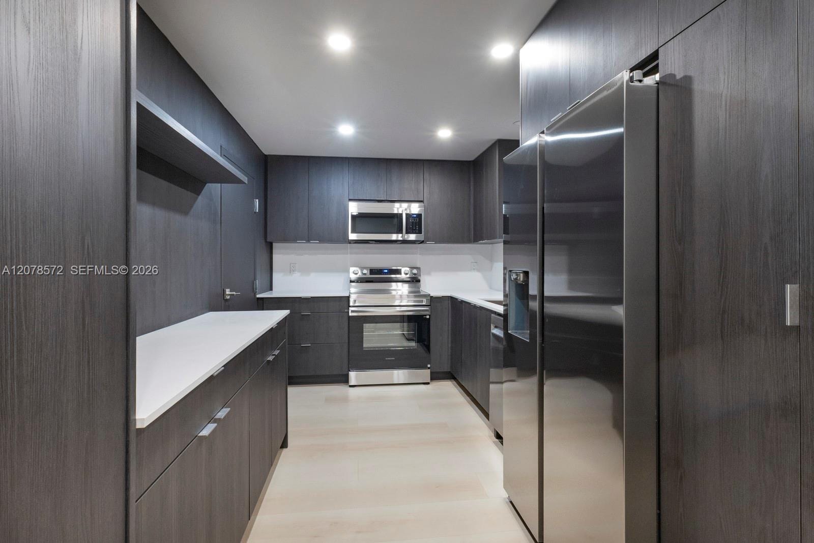 90 Edgewater Drive 224 — photo 8