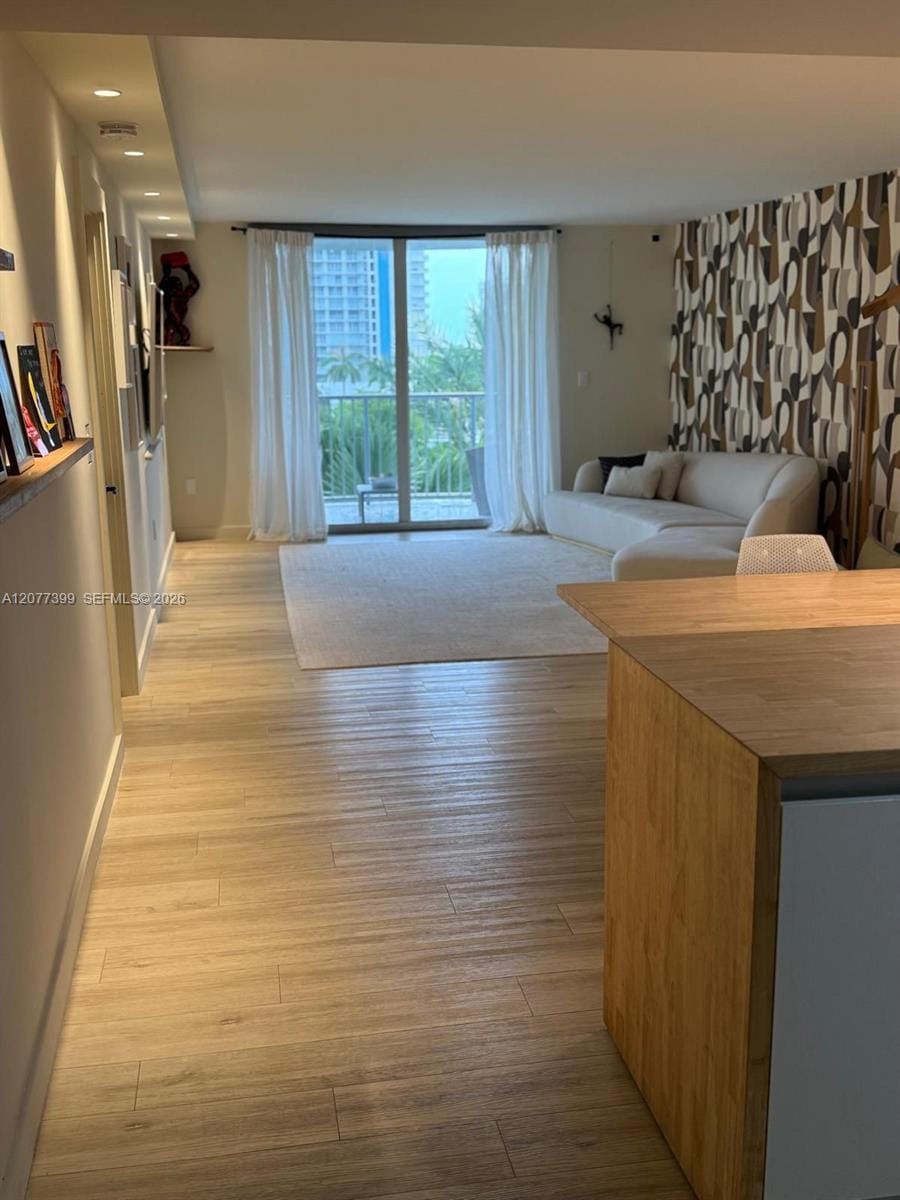210 Sea View Drive 608, Key Biscayne, FL 33149