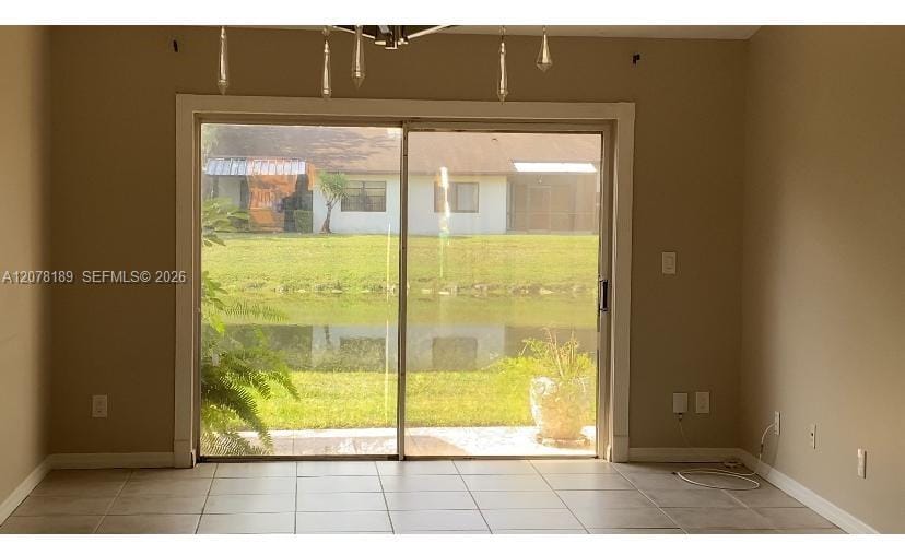 803 SW 119th Way 803 — photo 2