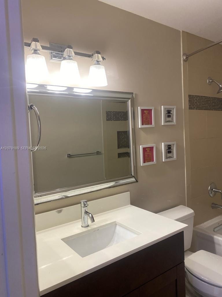 803 SW 119th Way 803 — photo 7