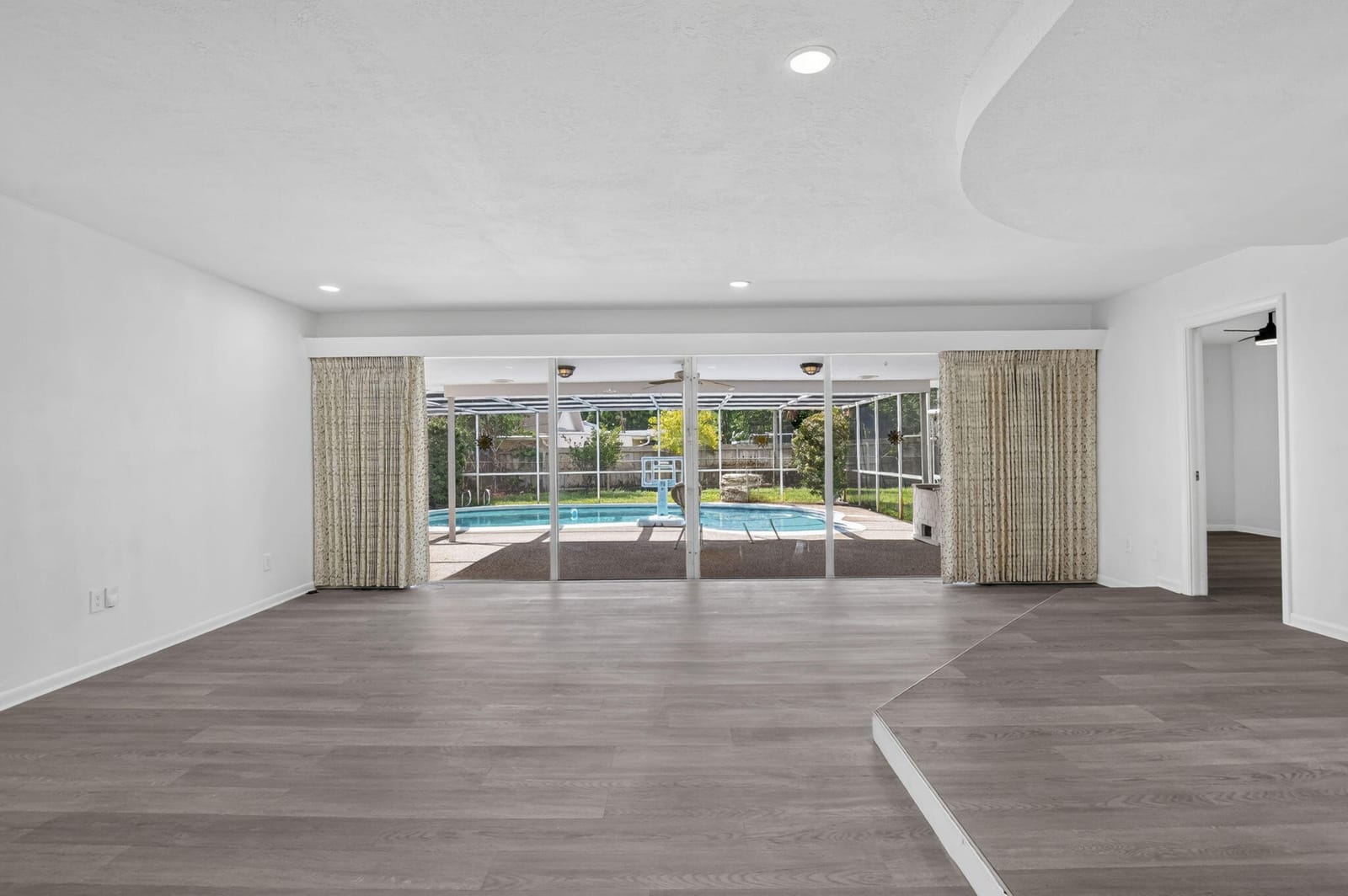 410 NW SPANISH RIVER Boulevard, Boca Raton, FL 33431 photo 17