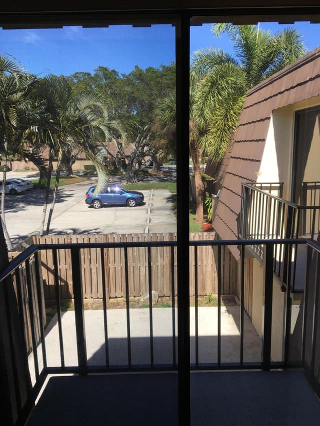 518 5th Court, Palm Beach Gardens, FL 33410