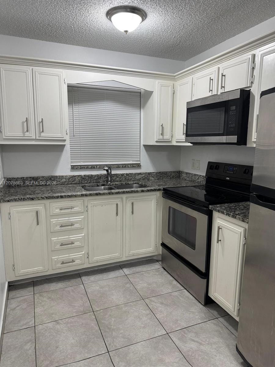 1746 N 3rd Avenue N 3, Lake Worth, FL 33460 photo 2