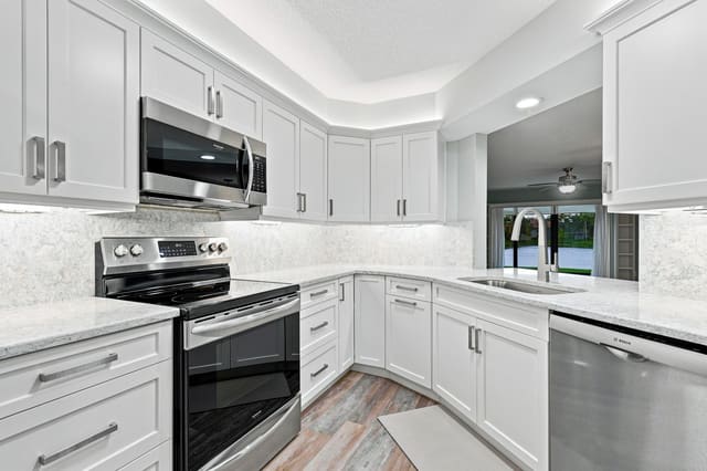 3410 SE MARTINIQUE Trace 102, sold in Montego Cove, Stuart, FL