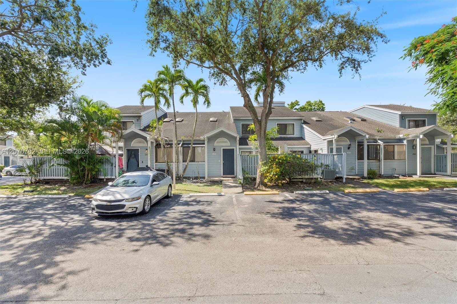 2019 Winners Circle, North Lauderdale, FL 33068
