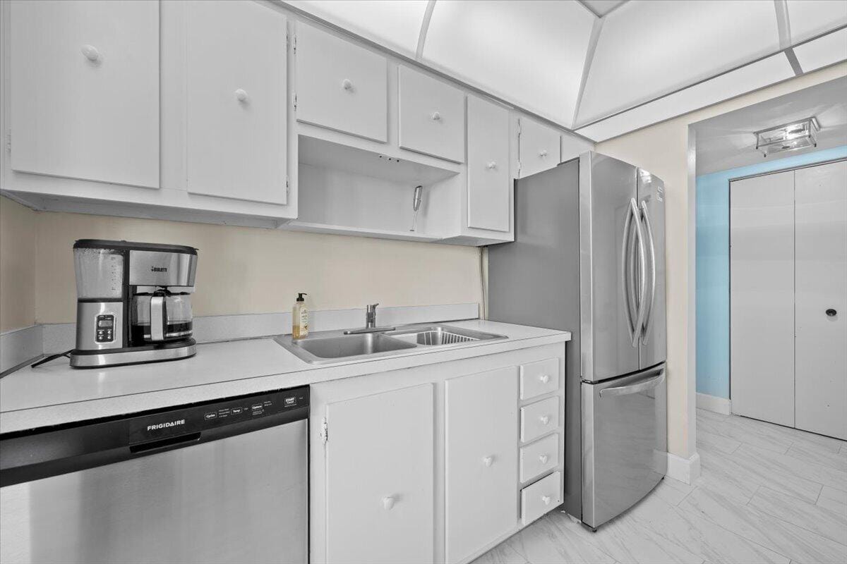 5440 N OCEAN Drive 706 — photo 9