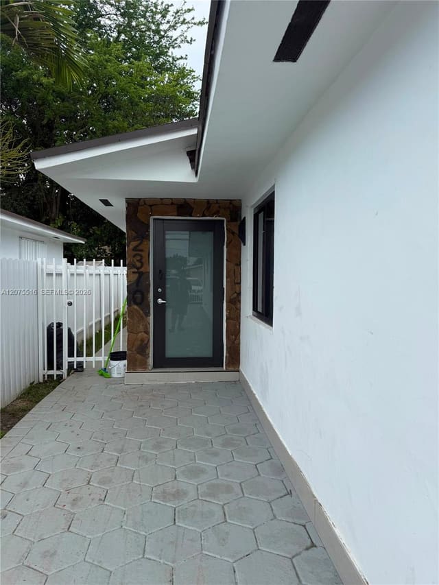 2370 NW 33rd Street 2370, Miami, FL 33142
