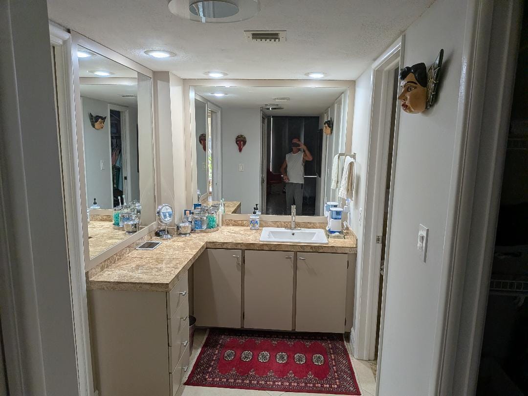 907 Cypress Terrace 205 — photo 3