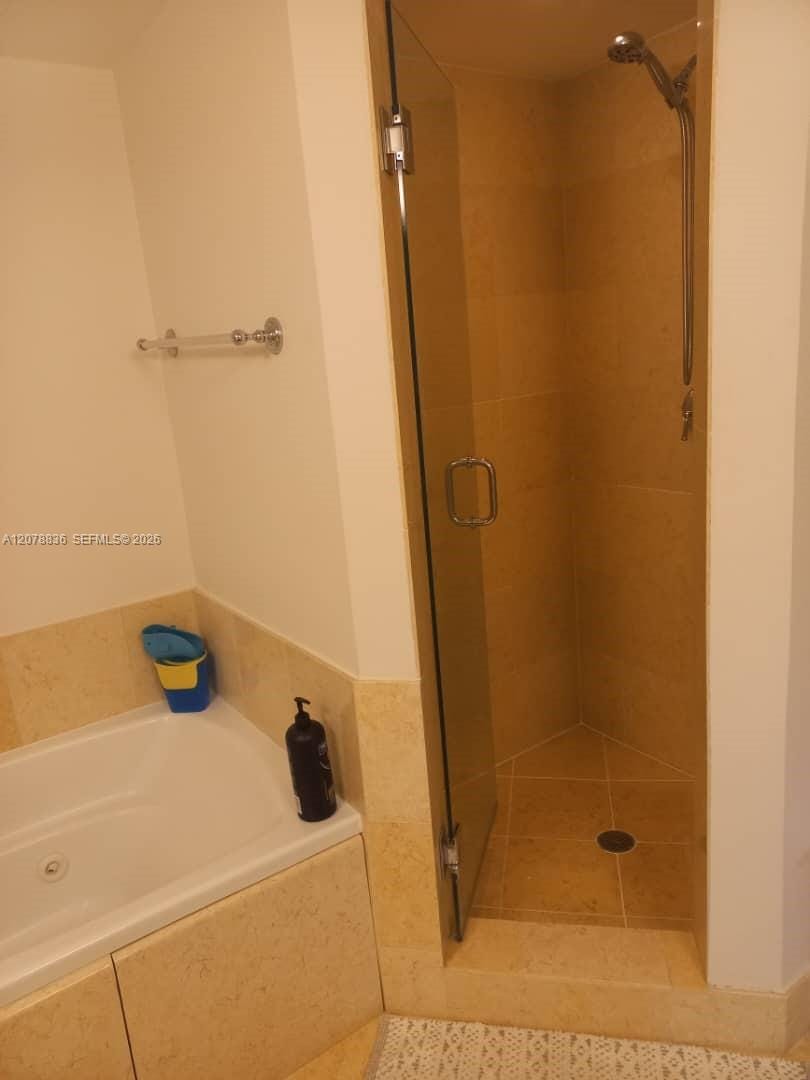 20000 E Country Club Drive 1212 — photo 9