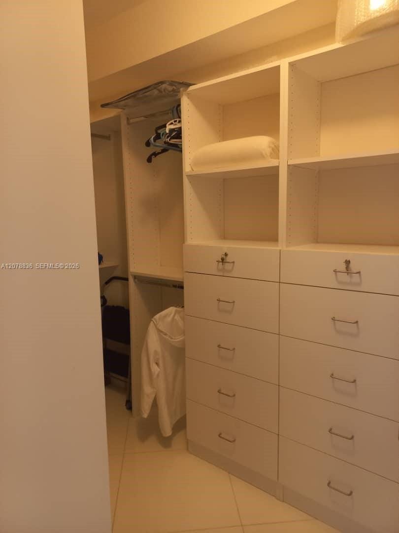 20000 E Country Club Drive 1212 — photo 10