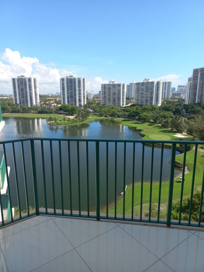 20000 E Country Club Drive 1212, Aventura, FL 33180