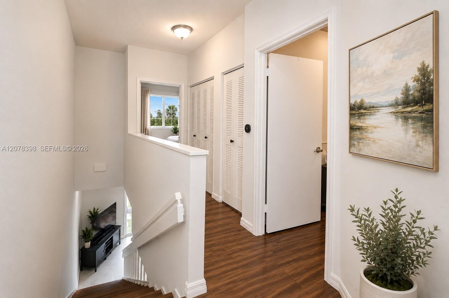 700 Sorrento Drive — photo 12