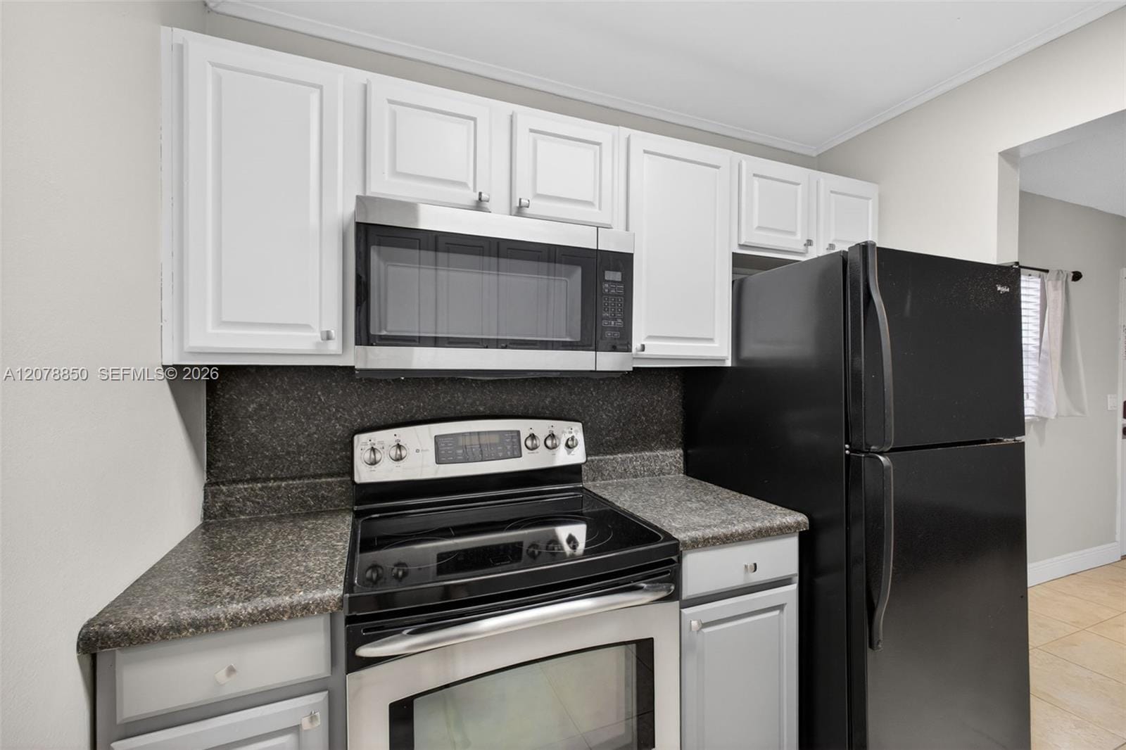 725 Hummingbird Way 109 — photo 5