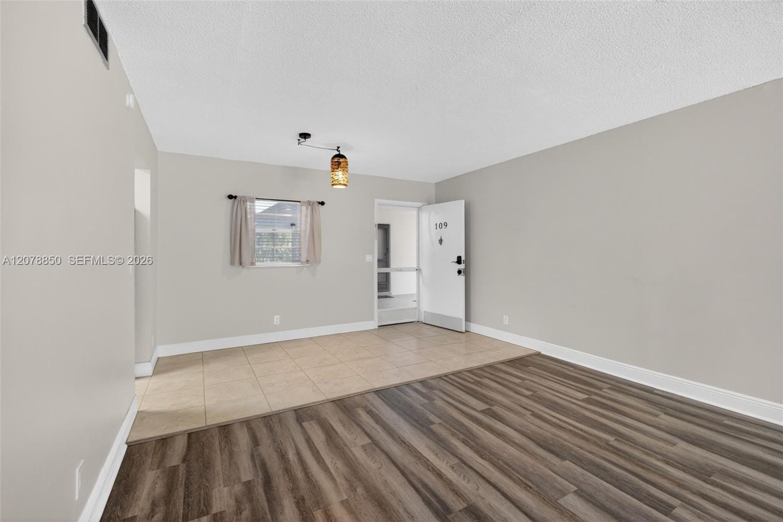 725 Hummingbird Way 109 — photo 6