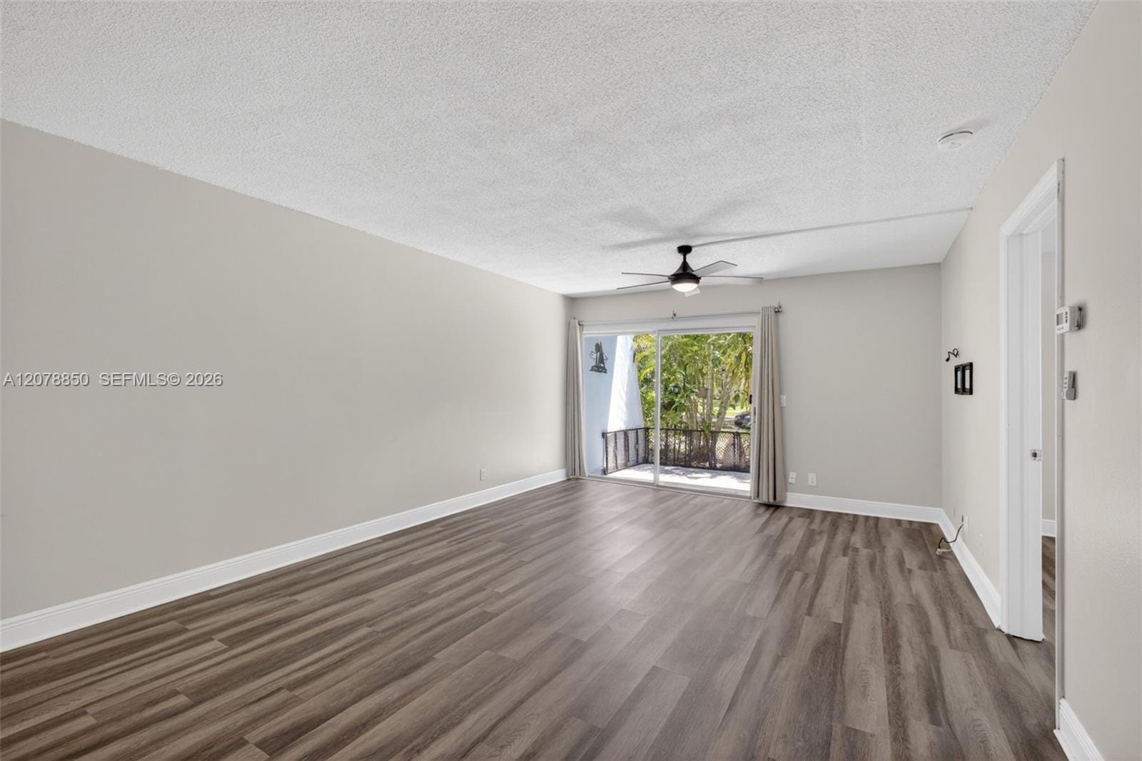 725 Hummingbird Way 109 — photo 7