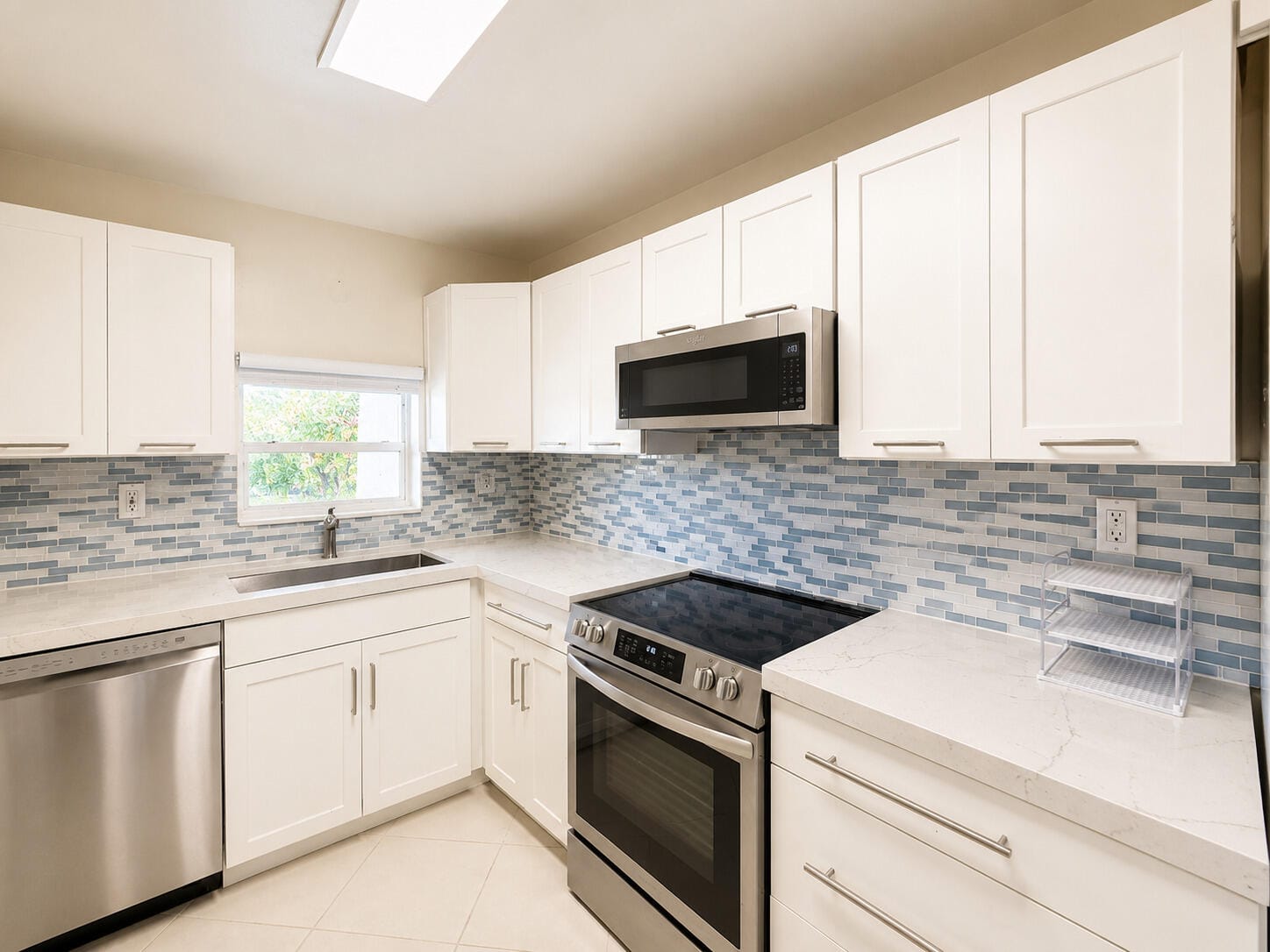 9411 N Hollybrook Lake Drive 309, Pembroke Pines, FL 33025
