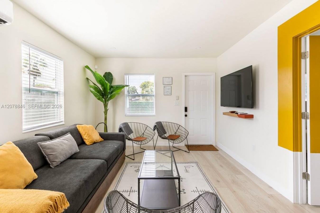 1332 NE 5th Avenue 1, Fort Lauderdale, FL 33304