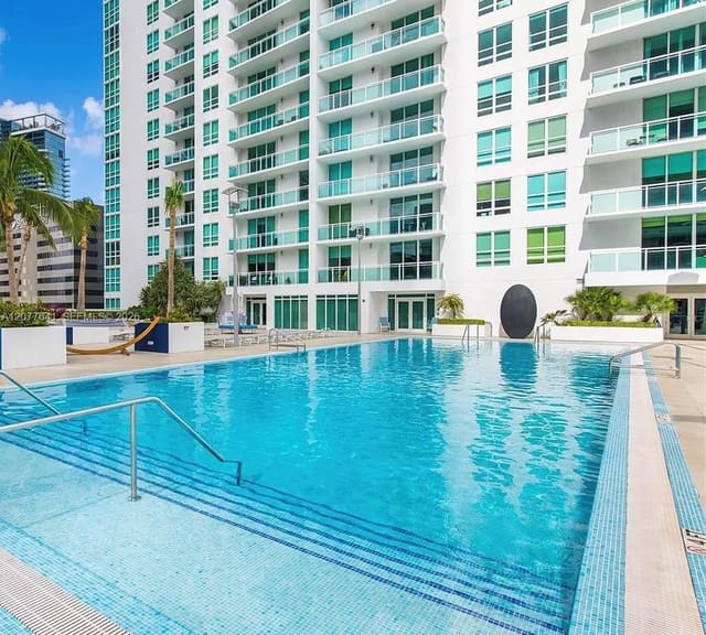 950 Brickell Bay Drive 902, Miami, FL 33131