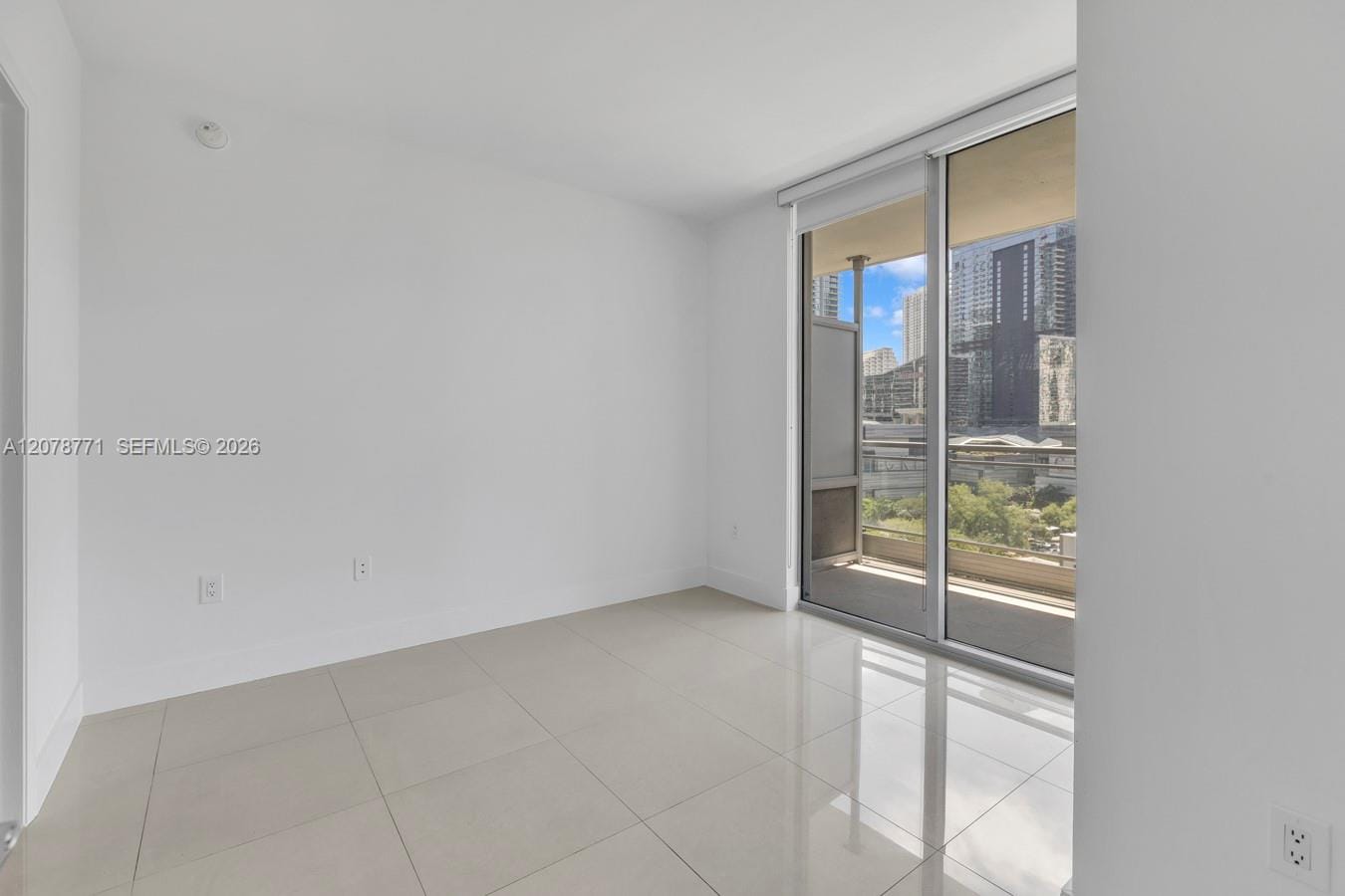 92 SW 3rd Street 1403 — photo 7